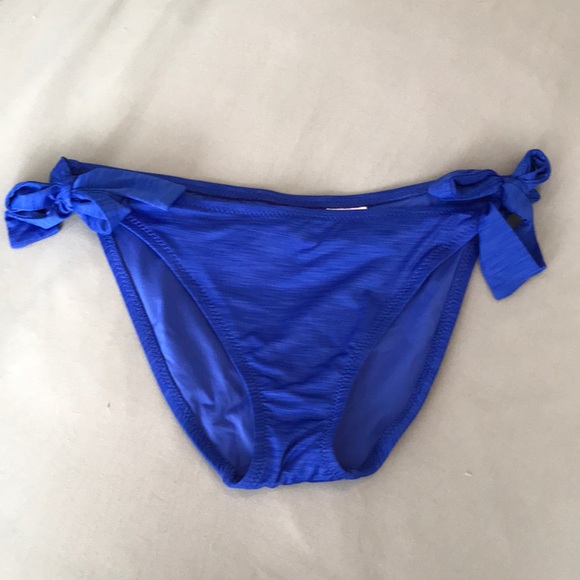 Betsey Johnson Swim Royal Blue Ruffle Two Piece Swimsuit, Size Medium - Picture 13 of 16